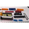 Image 3 : 16 piece train set cars - Canadian Pacific (plastic)