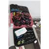 Image 1 : 3-Tray Lot of Fashion Sunglasses - 3  X $