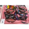 Image 3 : 3-Tray Lot of Fashion Sunglasses - 3  X $