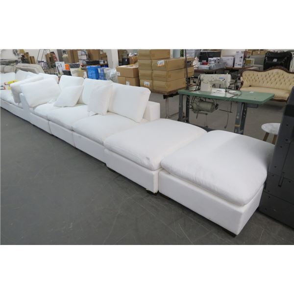 New White Cloth Loveseat (2) w/2 Ottomans (Has Dirt Marks)