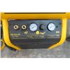 Image 2 : Dewalt 225 PSI Air Compressor