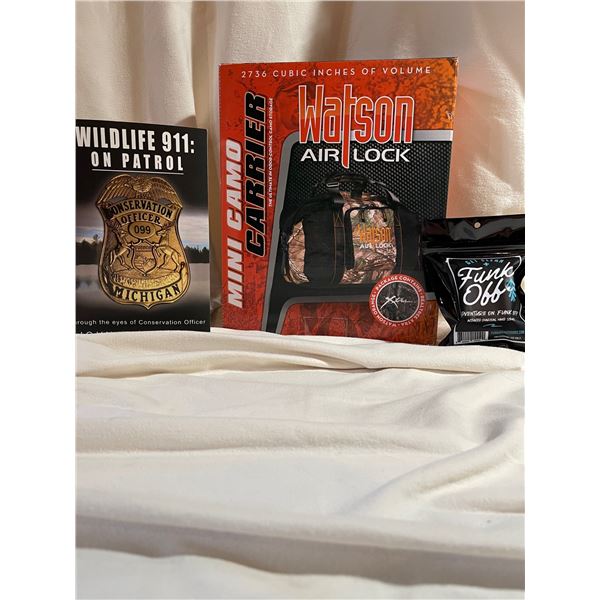Watson Mini Camo Carrier, Wildlife 911 Book by Ofc. J. Borkovich, & Funk Off Combo