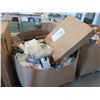 Image 1 : Skid of Assorted Amazon Overstock Goods