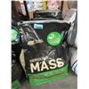 Image 1 : 3 x 12 Pound Bags of Serious Mass Protein Powder