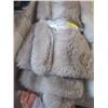 Image 1 : 4' x 6' Taupe Fun Fur Area Carpet