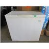 Image 1 : Kenmore Compact Chest Freezer