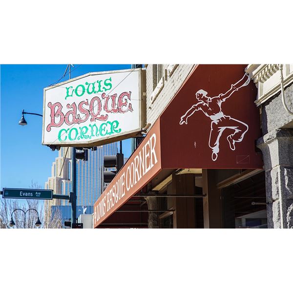 Dinner for 20 people at Louis Basque Corner