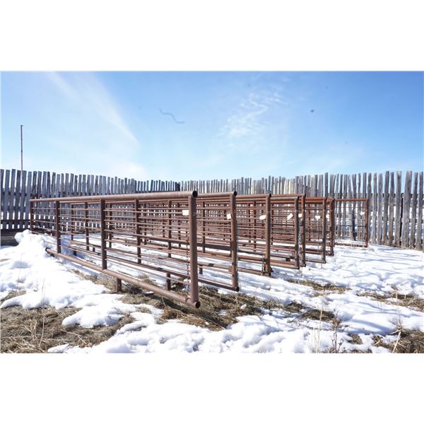 30ft Freestanding Panel