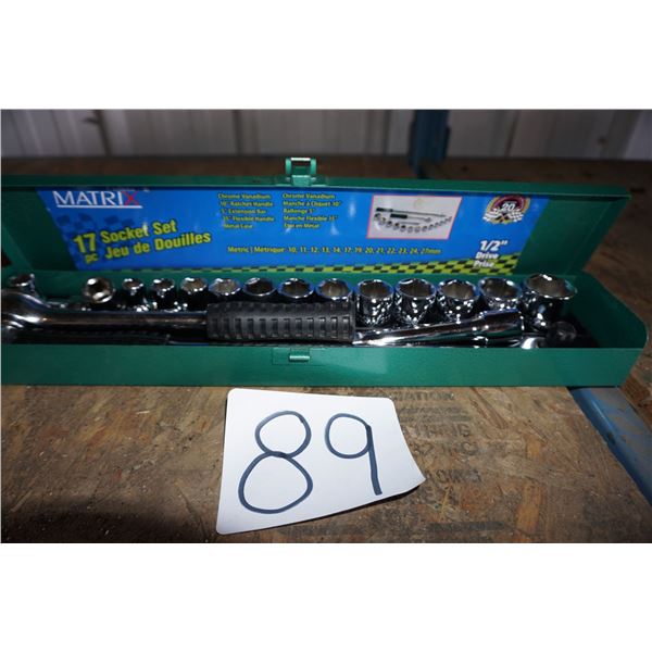 Matrix 1/2in. 17pc Socket Set - Metric
