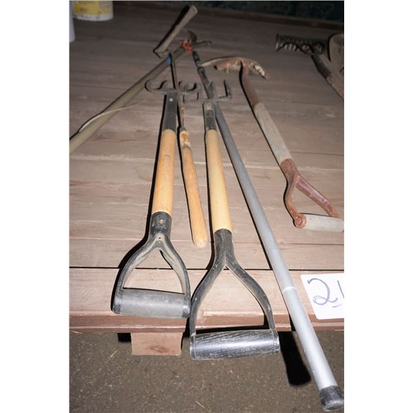 2 Forks, Shovel, Trimmer etc