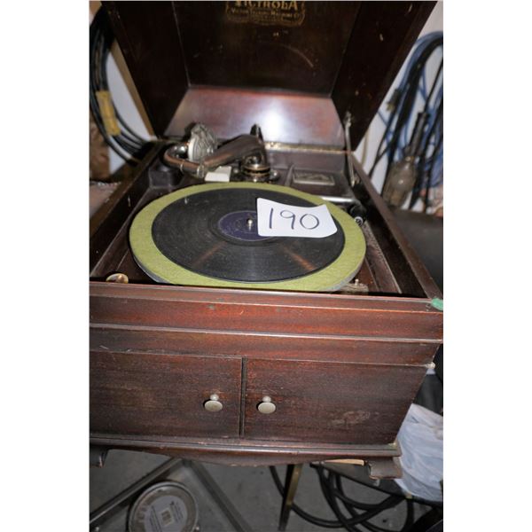 Victor TableTop Grammaphone (Working) - Records included