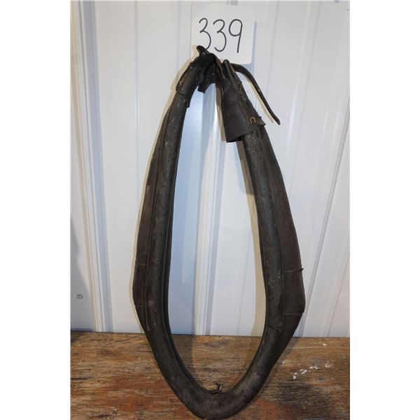 Horse Collar - 20in. Dark Brown