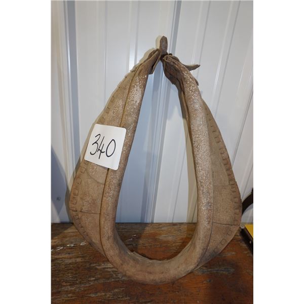 Horse Collar - 17in. Light Brown