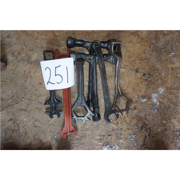 Carriage Wrenches
