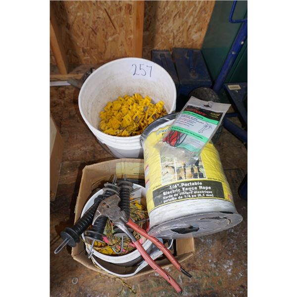 Fencing Insulators, 1/4inch Electric Fencing Rope
