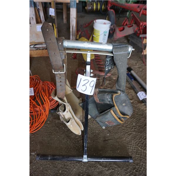 Roller Stand - Carpenter Aprons