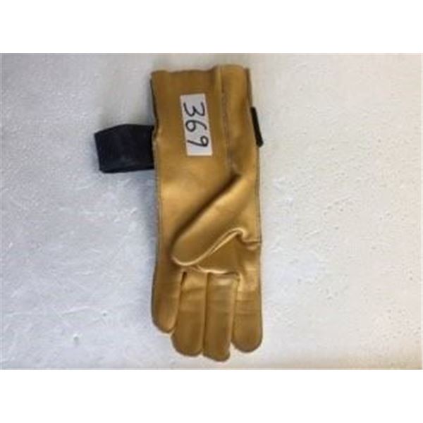 New US Made  LH Rough Stock Glove Size 8
