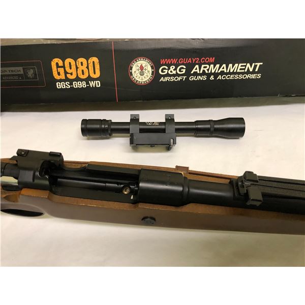 Airsoft G-980 - K98 from World War II with Scope and Leather Sling