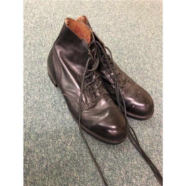 Pair of Boots - Size 11E