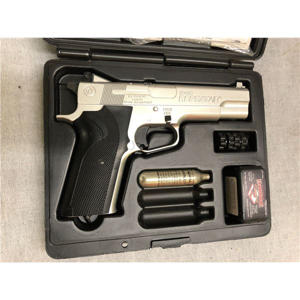 Crossman 1008 - Repeat Air - .177 Cal Pellet Gun in Case