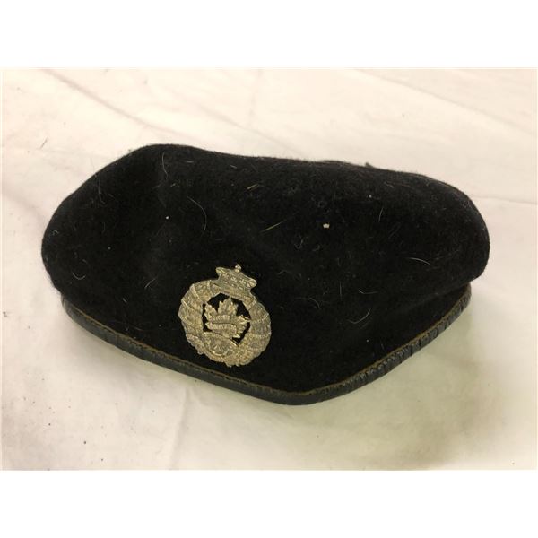 Black Beret with Duke of Connaught Own Cap Badge - size 7 3/8