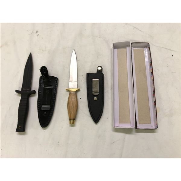 Smith & Wesson Boot Knife with leather scabbard / Boot Knife - 9in overall with wood handle