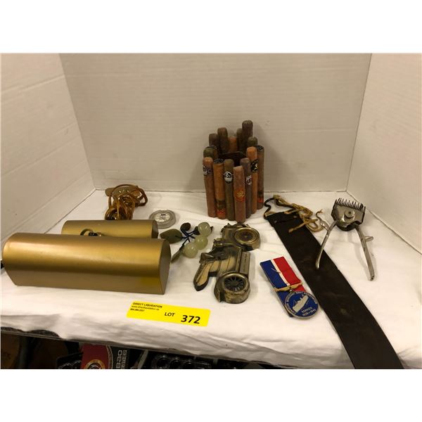 Misc. Collectibles - Vintage  Sheers, Canadian Merchant Navy Medal 1939-1945, Barbers Leather Shavin