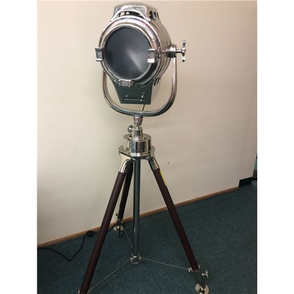 Vintage Style Spotlight - rustic style on tripod legs - approx. 58in tall