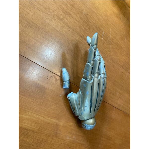 Sonny's Hand from the Movie iROBOT