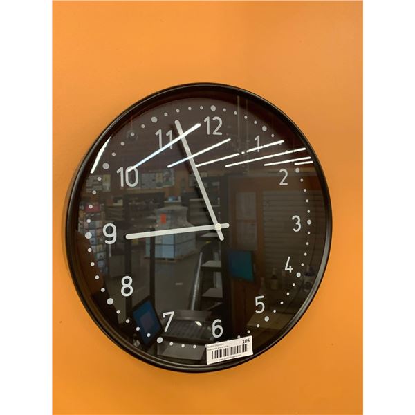 Large number wall clock