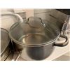 Image 4 : Lot of 3 Heavy Duty Pots with Glass Lids