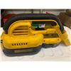 Image 2 : Dewalt 18V Cordless Vaccuum