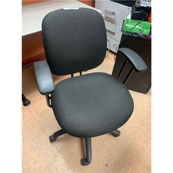 Black Adjustable Office Chair