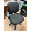 Image 1 : Black Adjustable Office Chair