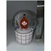 Image 3 : Maple Syrup Globe