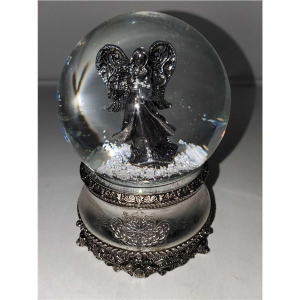 Angel Globe