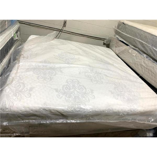 Floor Model Plush Memory Foam Luxury King Size Mattress 16 inches in height quilted fabric, with ult