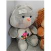 Image 2 : 3 Stuffed Care Bears