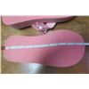 Image 2 : 1 Pair Cowgirl Finesse HideNSole Flip Flop Sandals (Size M) -Pink