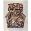 Image 1 : Pink Camo Kids Recliner