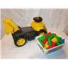 Image 2 : Mega Blocks CAT truck & Blocks