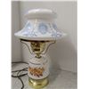 Image 2 : Lamp W/ Glass Shade