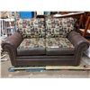 Image 1 : Faux Leather Love Seat