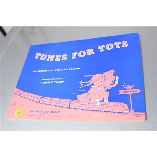 1943 Children's song book