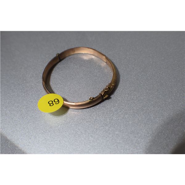 .375 Hallmarked scrap gold bracelet AKA 9 kt gold