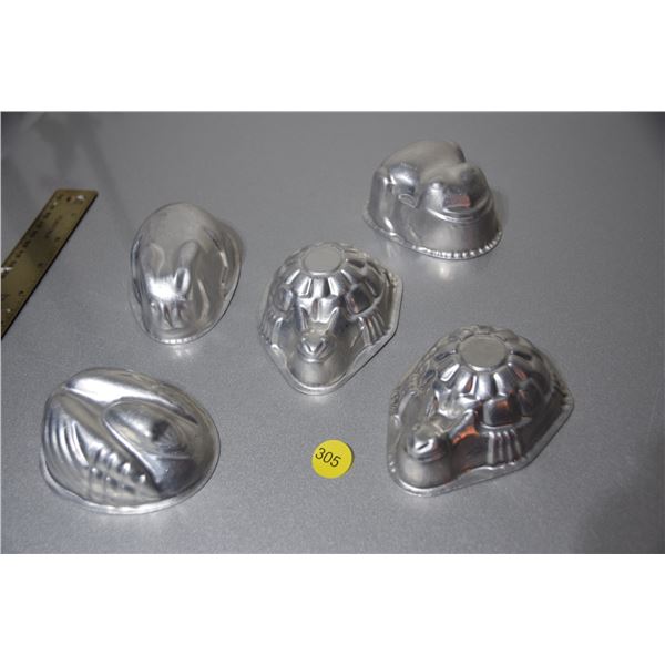 Cooking or chocolate molds