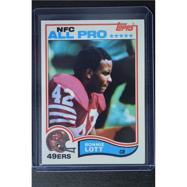 1982 Topps #486 Ronnie Lott RC