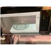 Image 2 : *TESTED WORKING* WHIRLPOOL MICROWAVE + HOOD FAN COMBO