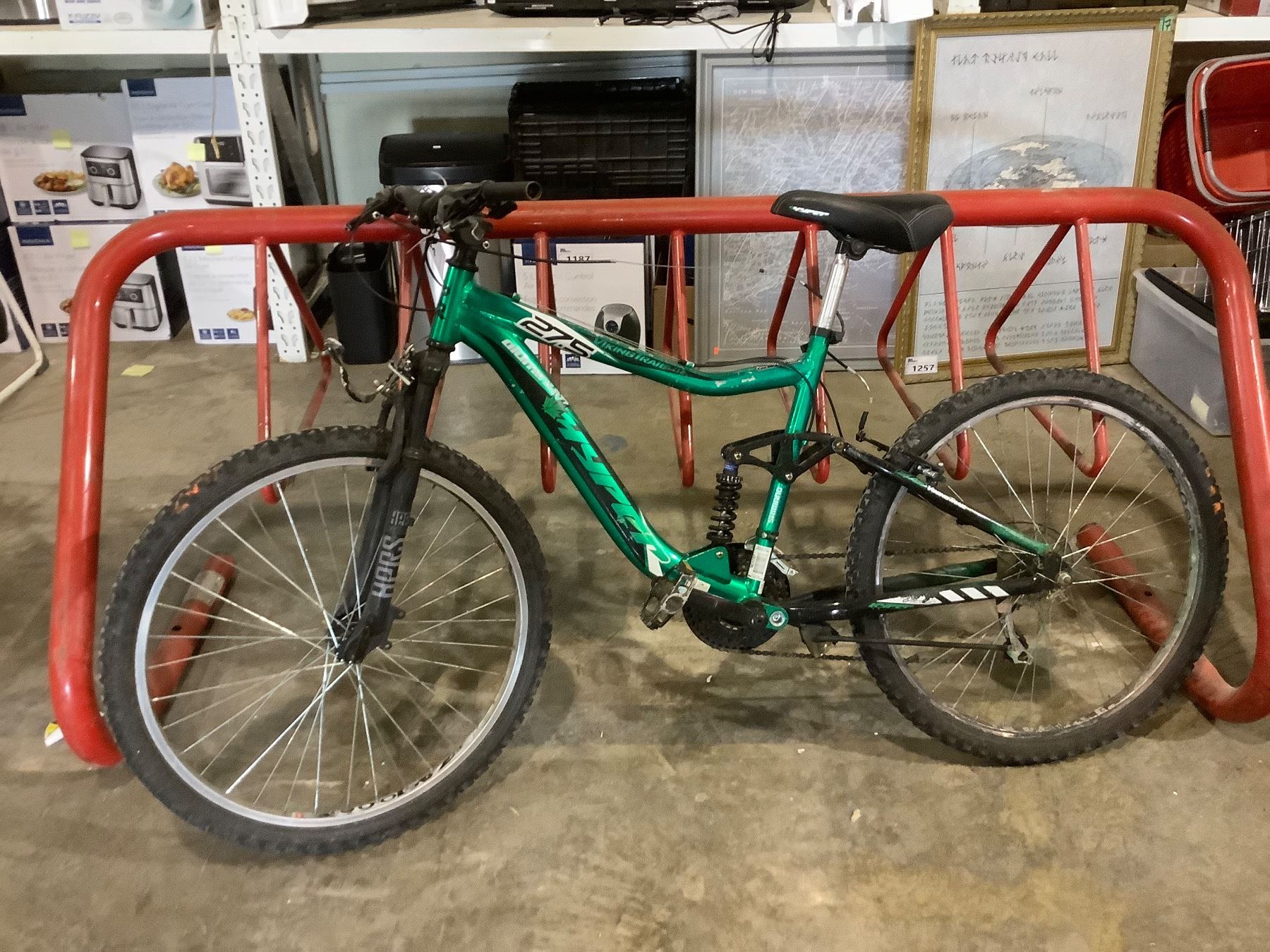 HYPER VIKING TRAIL ELITE 21 SPEED BICYCLE