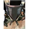 Image 2 : MESH BACK ROLLING OFFICE CHAIR